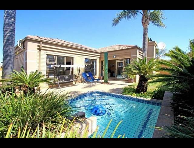 3 BEDROOM CLUSTER FOR SALE IN BARTLETT